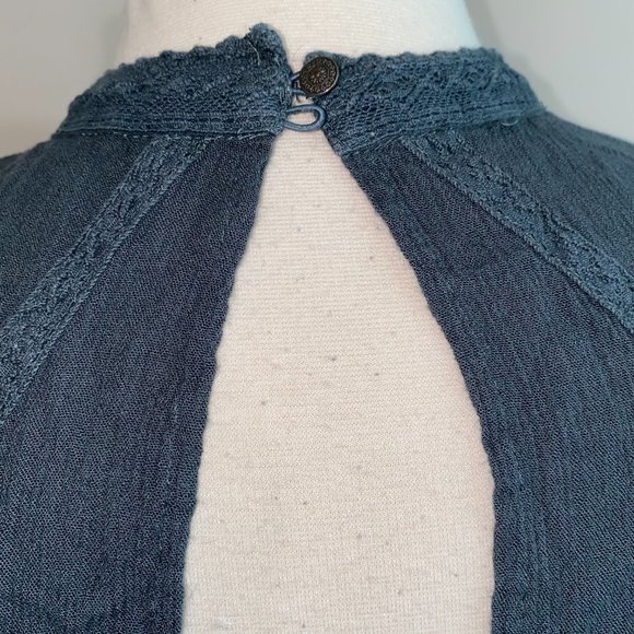 American Eagle lace tank top M EUC green keyhole - Picture 5 of 5